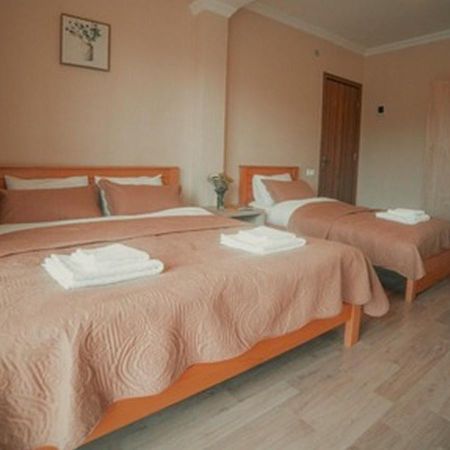 Hotel Szurami Kültér fotó
