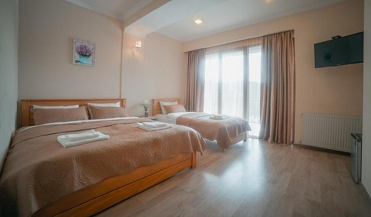 Hotel Szurami Kültér fotó
