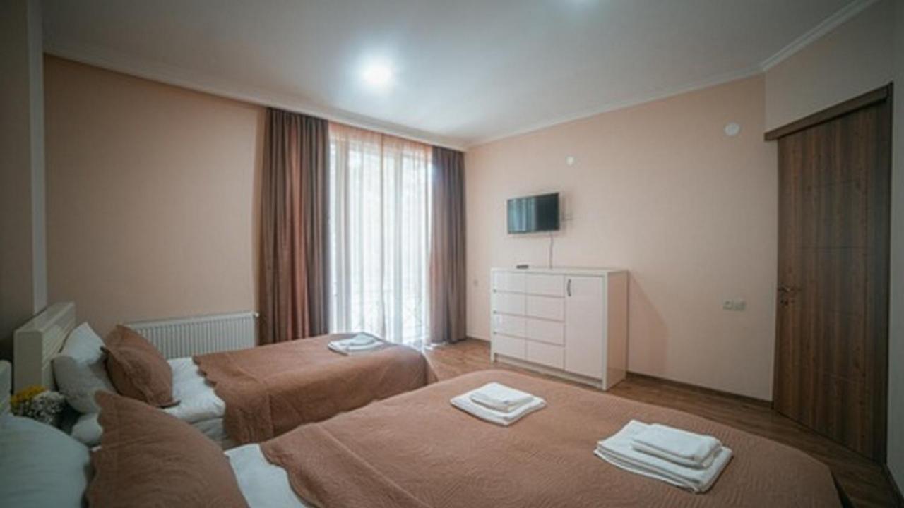 Hotel Szurami Kültér fotó