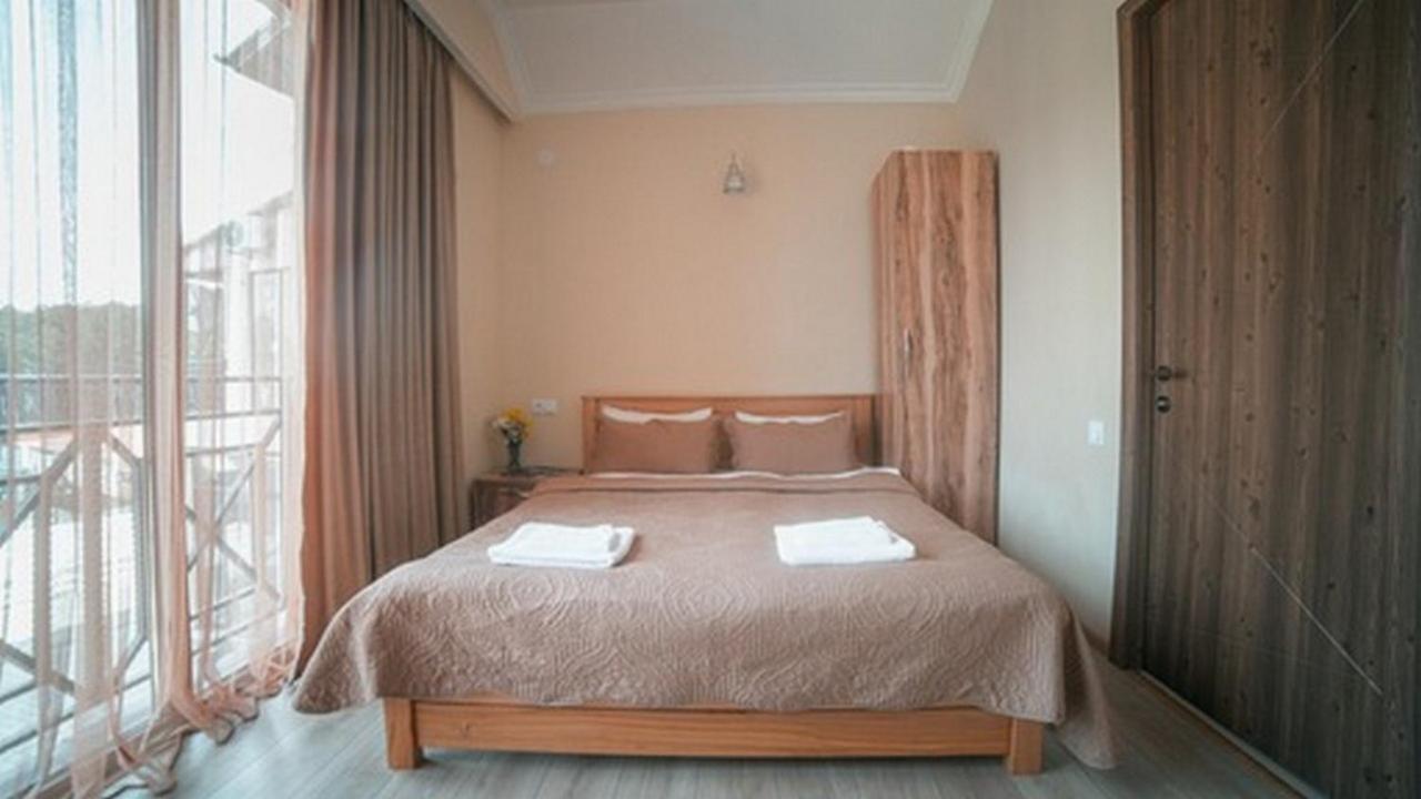 Hotel Szurami Kültér fotó