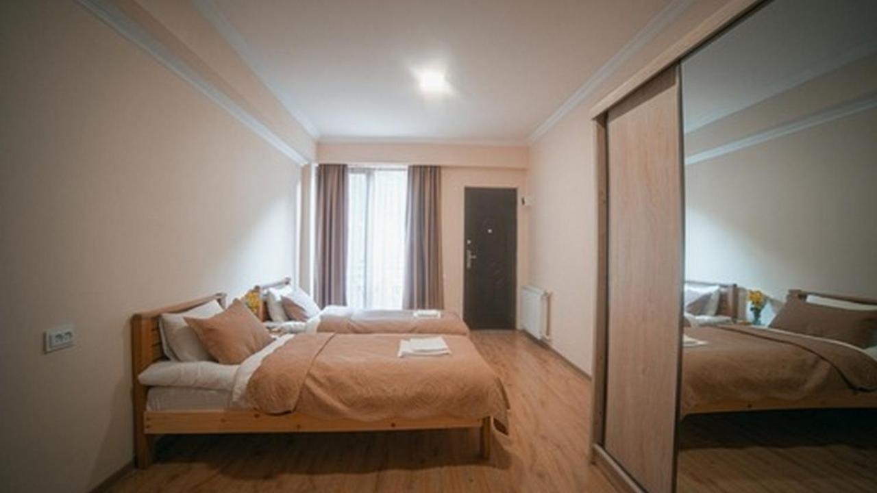 Hotel Szurami Kültér fotó