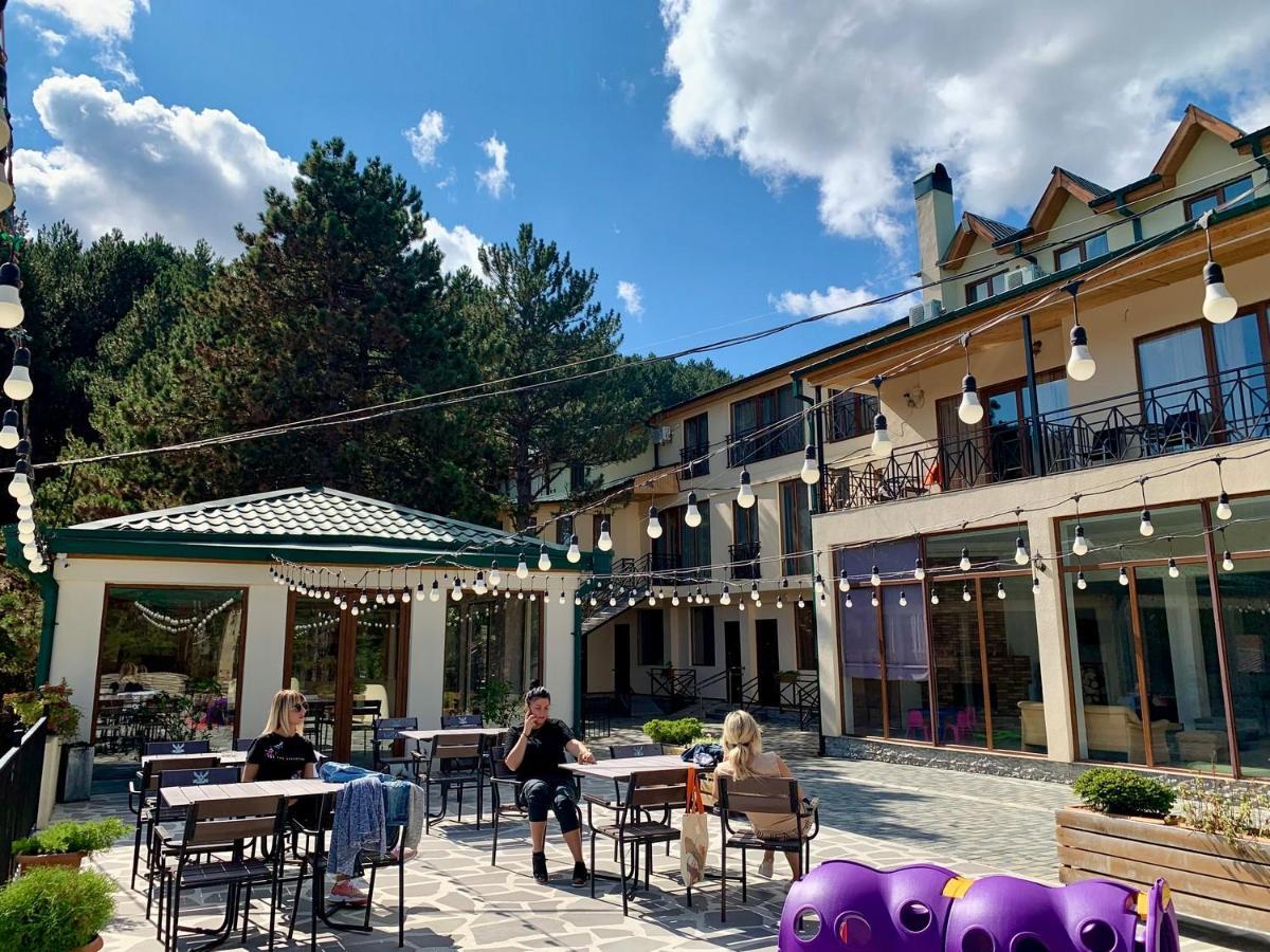 Hotel Szurami Kültér fotó