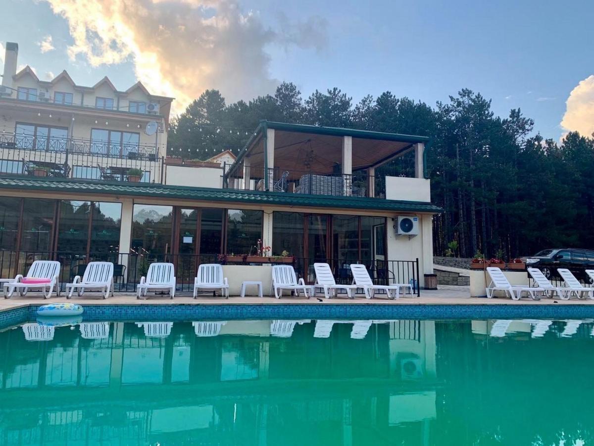 Hotel Szurami Kültér fotó