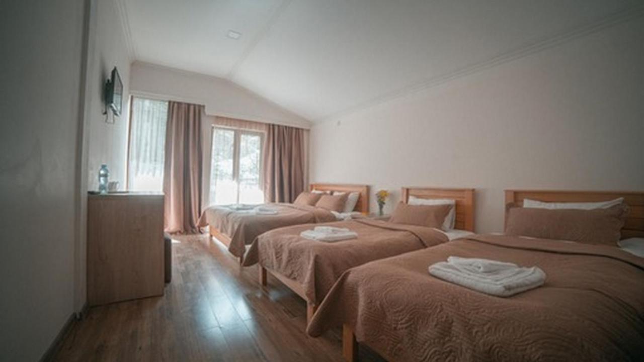Hotel Szurami Kültér fotó