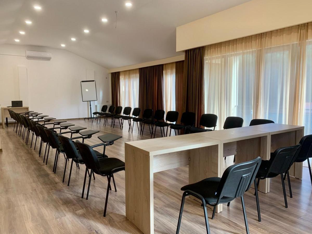 Hotel Szurami Kültér fotó