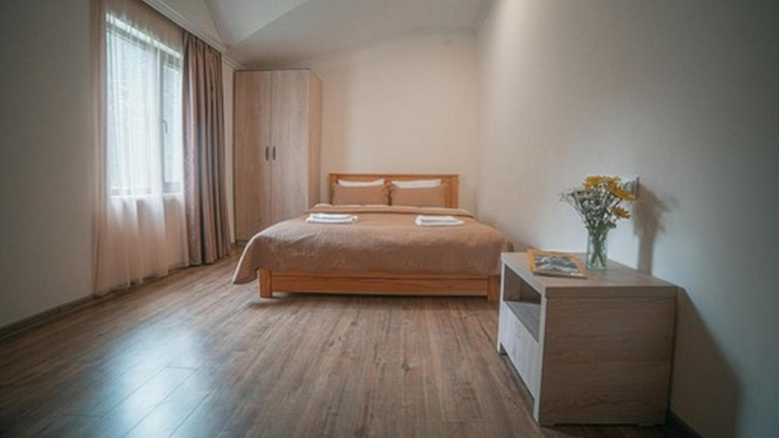 Hotel Szurami Kültér fotó