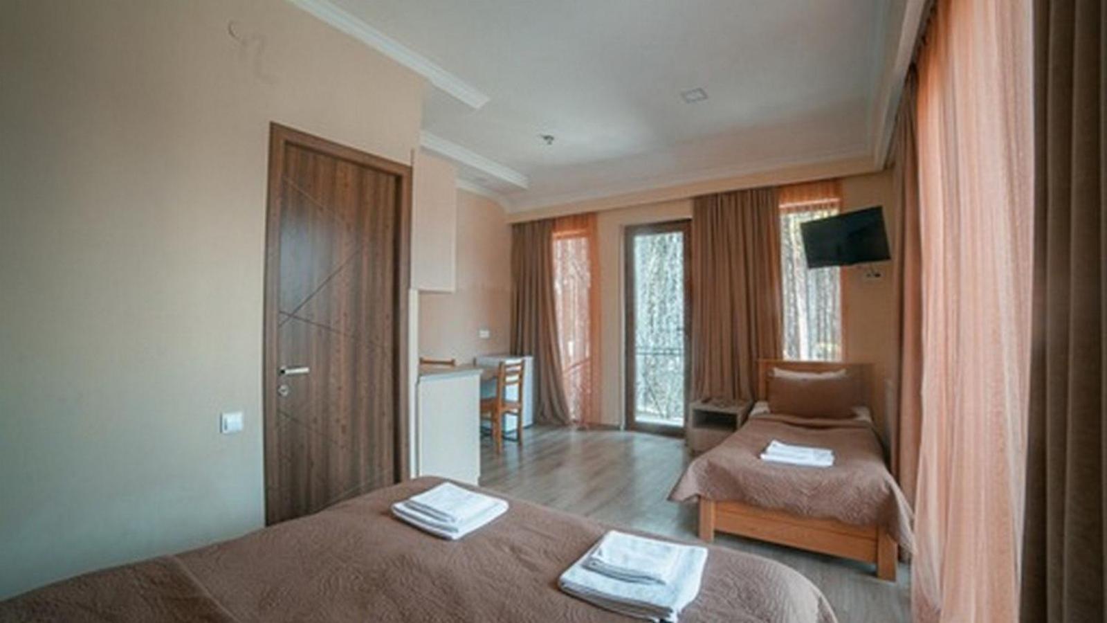 Hotel Szurami Kültér fotó